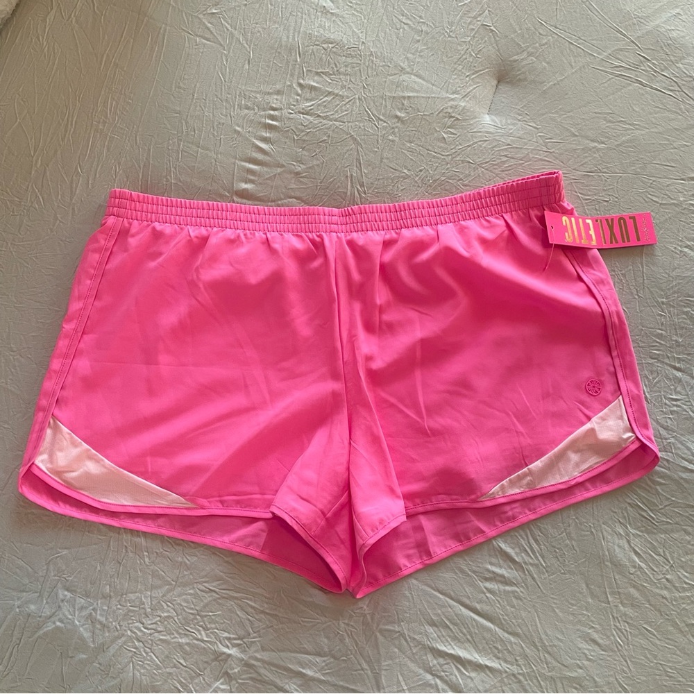NWT Lilly Pulitzer Ocean Trail Luxletic Shorts in Prosecco Pink Size XL NEW